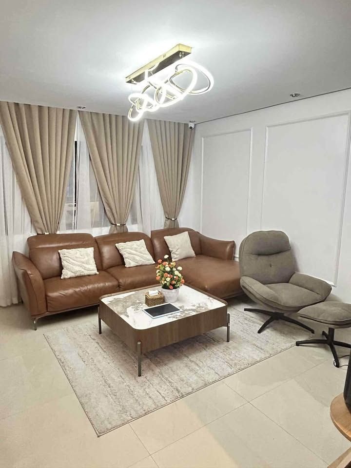 (Category: ) located in . Submitted by thatsbrokerraven (Listing ID 1392990285, Image 1). Description: .