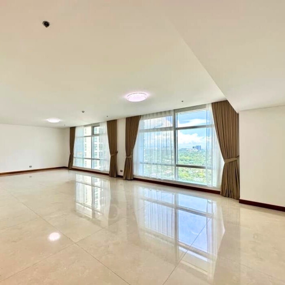 (Category: ) located in . Submitted by hvp.realtyinc (Listing ID 1392884969, Image 1). Description: .