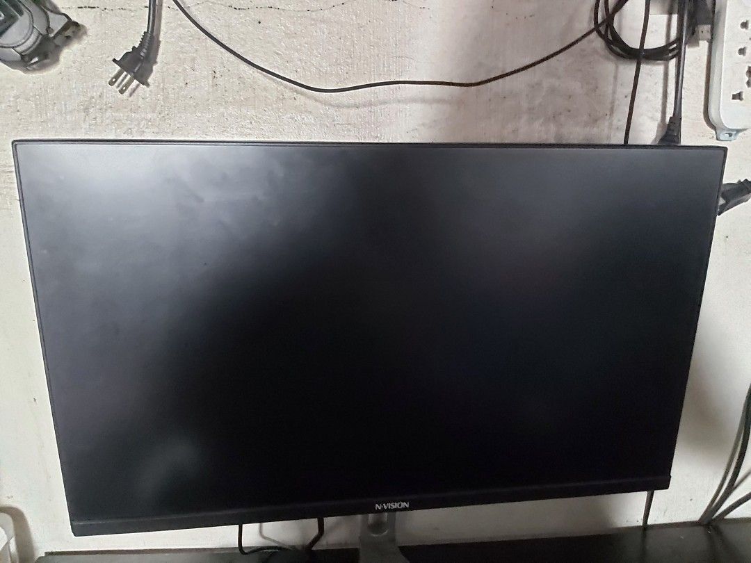 GAMING PC (Category: Monitor Screens) located in Manila. Submitted by keeper_11 (Listing ID 1392949929, Image 1). Description: r5 3600 nvision 24" 75hz galax 1650 klev 2x8 3200hz to seagate caracuda 240gb ssd dlm 21 white gigabyte 550w dr12 pro dr12pro single avr/bluetooth dongle walang mother board goods lahat kakasira lang ng mobo BUY AT YOUR OWN RISK!! PICK UP!!.