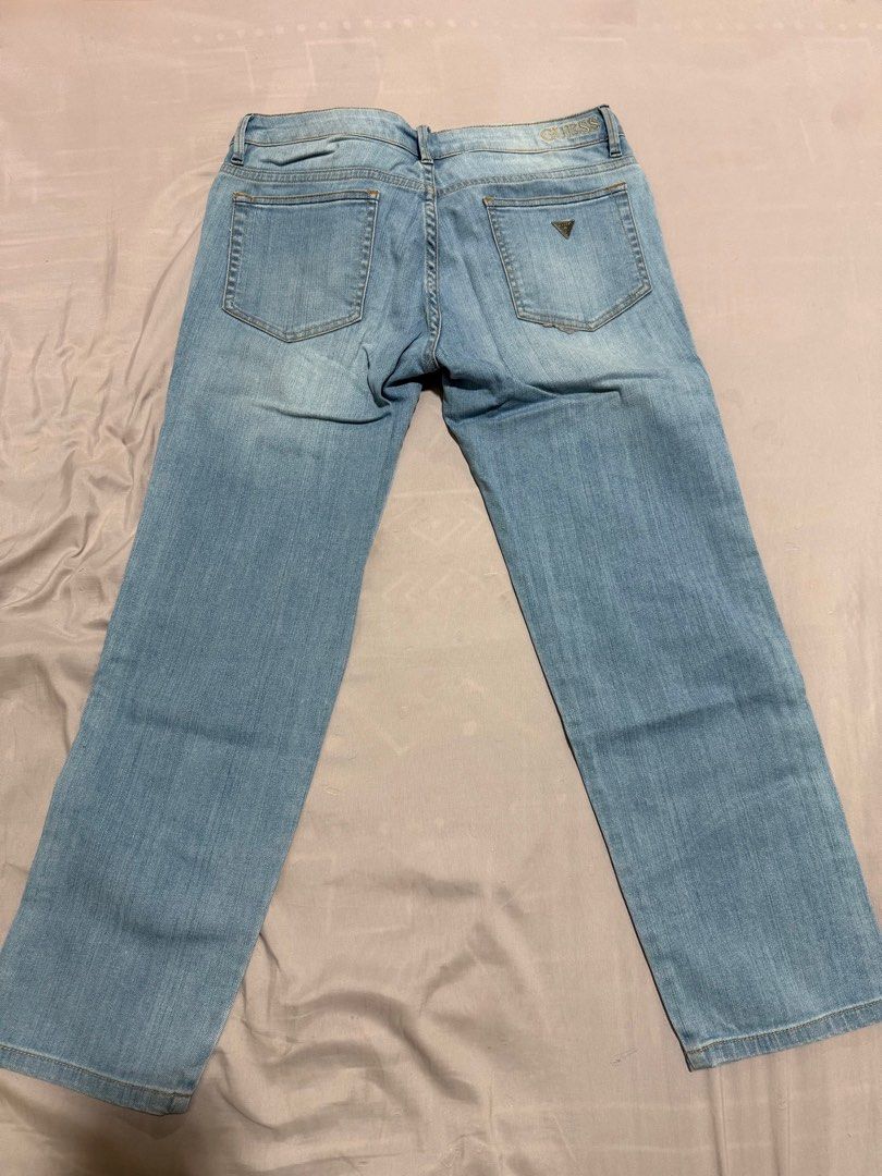 Guess Ripped Jeans Low Rise (Category: Jeans) located in Pasig City. Submitted by danielcf (Listing ID 1392968488, Image 2). Description: Preloved. Original. Negotiable. Shipping from Binan, Laguna..