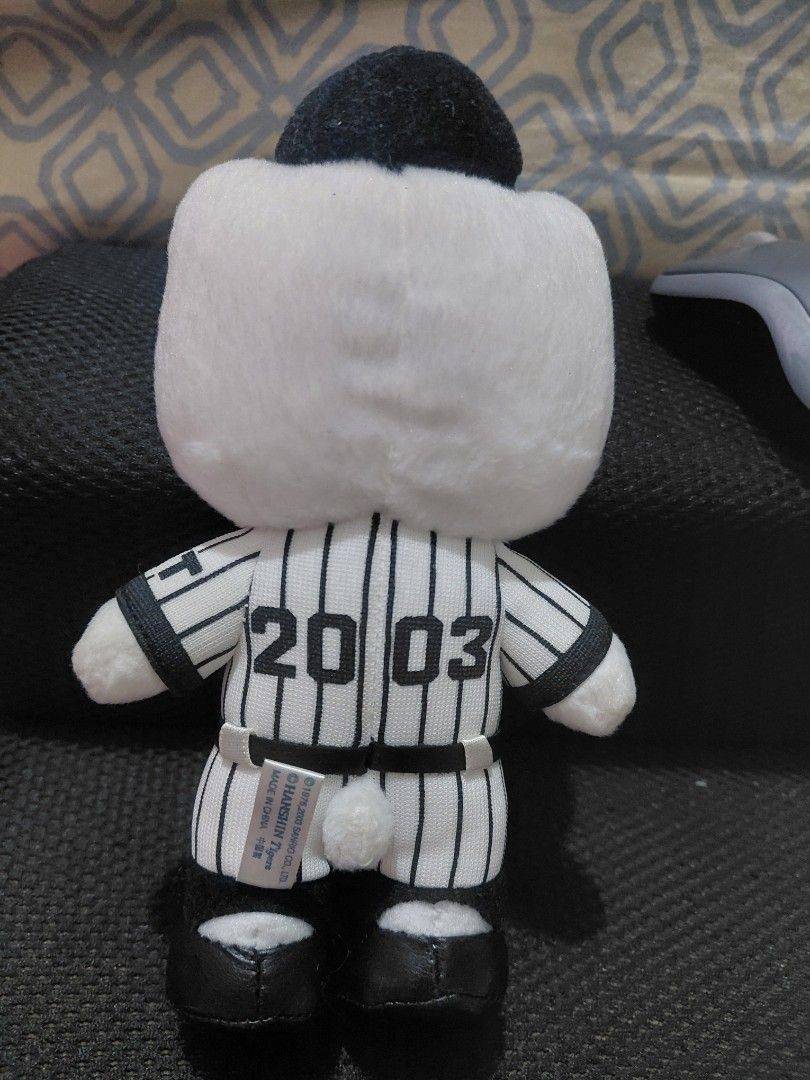 Hello Kitty Hanshin Tiger plush Sanrio (Category: Plushies & Soft Toys) located in Manila. Submitted by bashamylove0116 (Listing ID 1392923712, Image 2). Description: Hello Kitty Hanshin Tiger plush SanriO from JAPAN #hellokitty #helokkitylovers #hkph #collection.