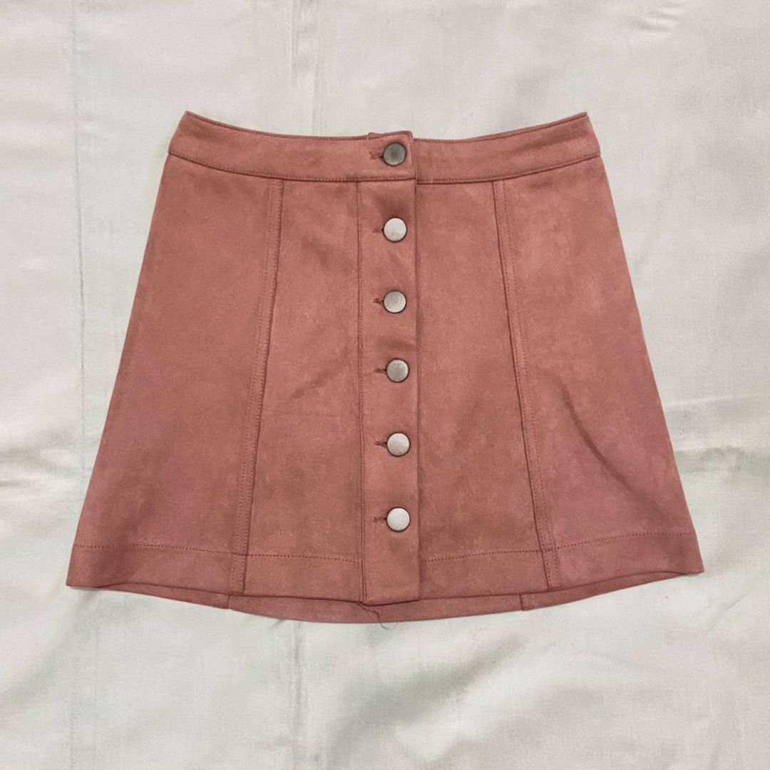 FOREVER 21 High Waisted Button Skirt Preloved (Category: Skirts) located in Manila. Submitted by kitsune.ph (Listing ID 1393028011, Image 1). Description: mode of payment: ⊹ gcash ⊹ bank transfer .