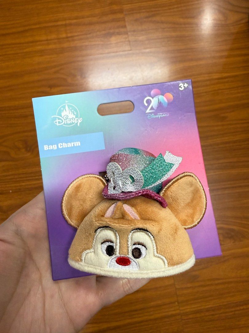 HK Disneyland Bag Charm (Category: Character Goods) located in Mandaluyong City. Submitted by mtdc1 (Listing ID 1392874735, Image 2). Description: Duffy and Chip.