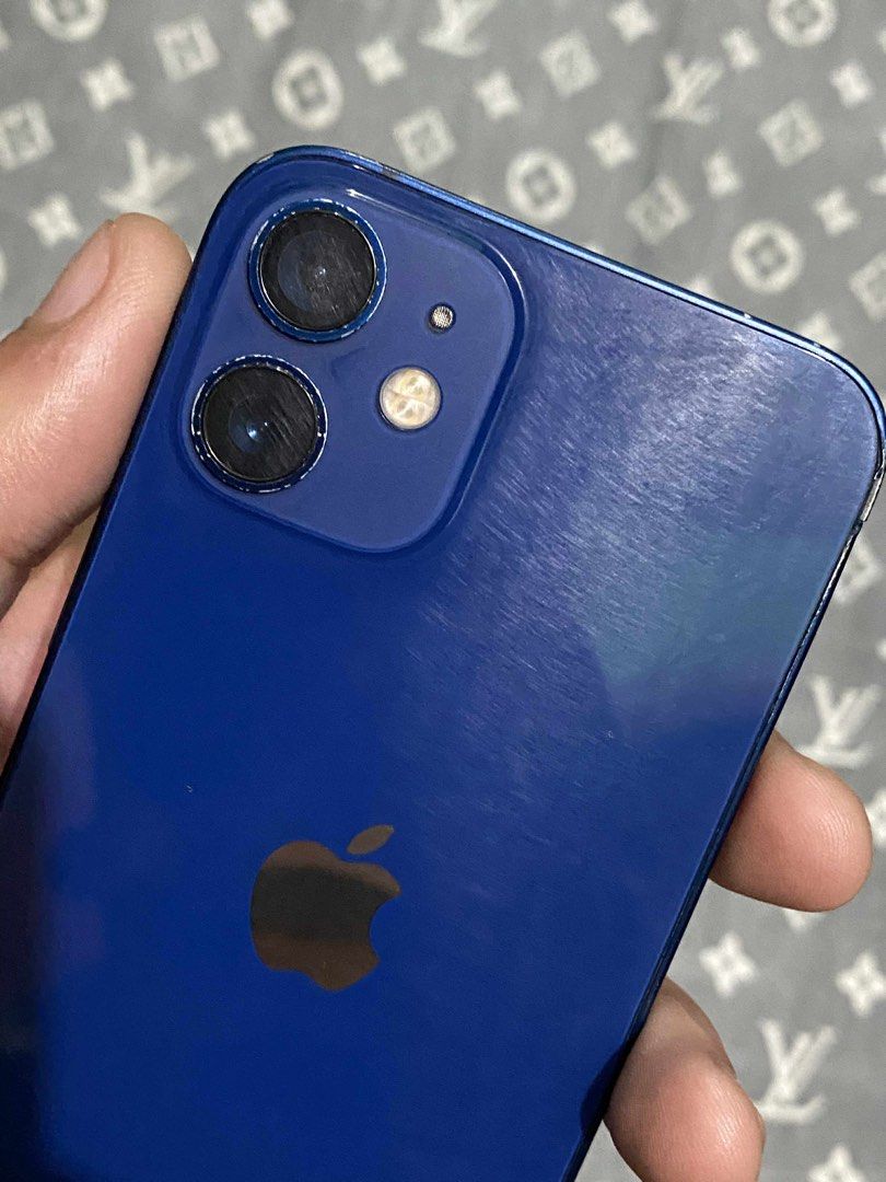 Iphone 12 Mini Rush (Category: iPhone 12 Series) located in Manila. Submitted by corteizxxx (Listing ID 1393052639, Image 1). Description: Rush Rush Iphone 12 Mini (Pacific Blue) 100% BH Makinis likod Issue ( Dent - corner pero unnoticeable) 64 Gb Negotiable Rfs: Upgrade.