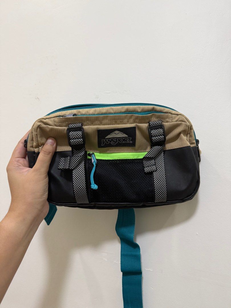 Jansport Way Out Waistpack (Category: Belt bags, Clutches and Pouches) located in Lipa City. Submitted by declutterwithmeee. (Listing ID 1392984137, Image 1). Description: Bought this from The Travel Club Jansport for Php 2,400 in 2022. Used but not abused! Still in very good condition. :).