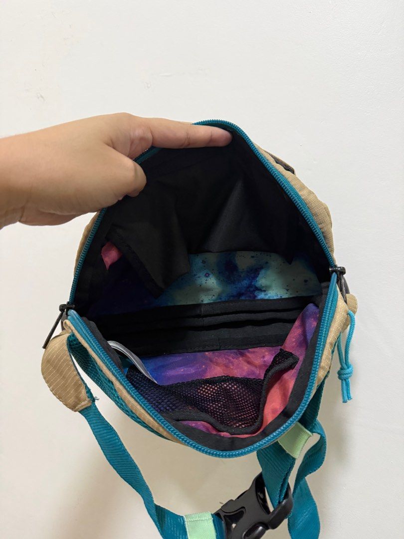 Jansport Way Out Waistpack (Category: Belt bags, Clutches and Pouches) located in Lipa City. Submitted by declutterwithmeee. (Listing ID 1392984137, Image 3). Description: Bought this from The Travel Club Jansport for Php 2,400 in 2022. Used but not abused! Still in very good condition. :).