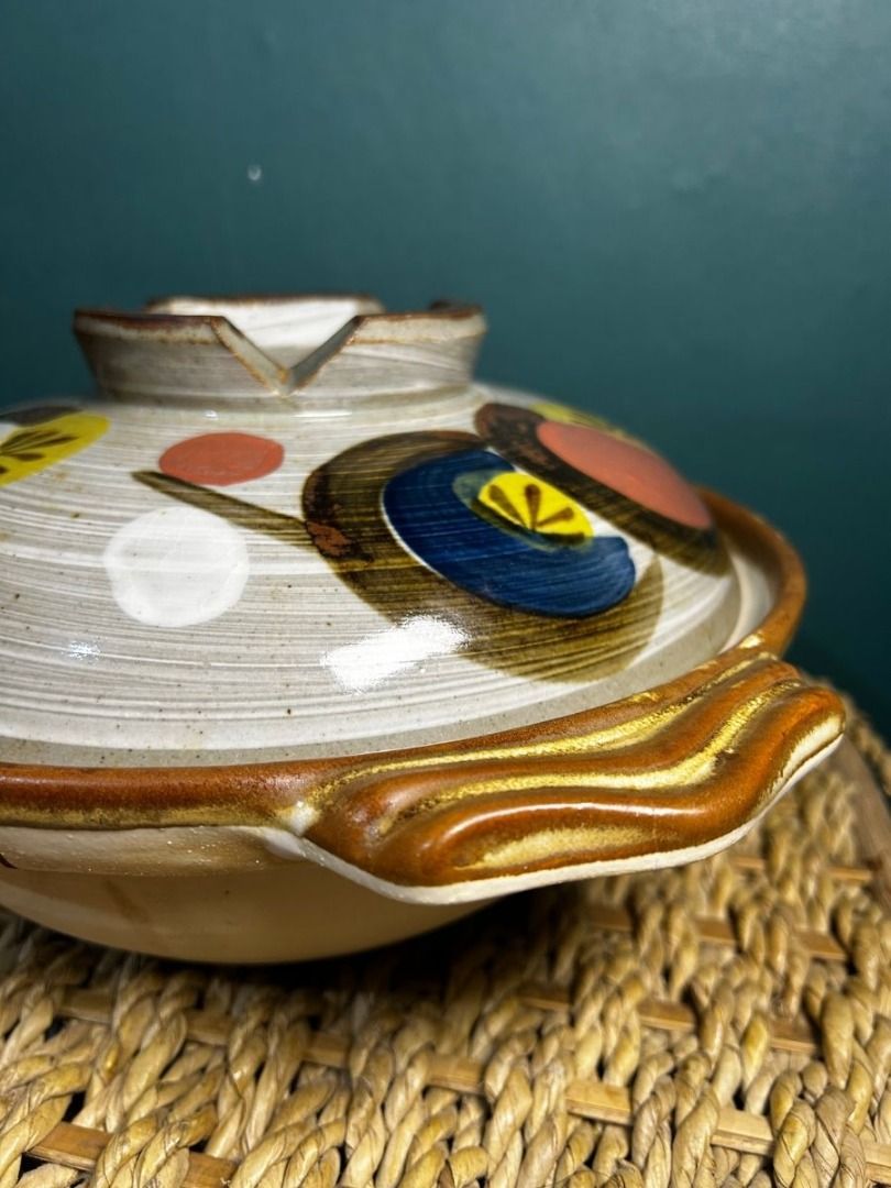Japanese Donabe Clay Pot – 27cm (Category: BBQ, Grills & Hotpots) located in General Mariano Alvarez. Submitted by kapitbahayfinds (Listing ID 1392992377, Image 3). Description: Product name: Japanese Donabe Clay Pot – 27cm Description: Traditional Japanese donabe clay pot | Measures 27cm in diameter | Perfect for hot pot, soups, stews, and slow-cooked dishes | Classic earthenware that distributes heat evenly and retains warmth for longer dining 