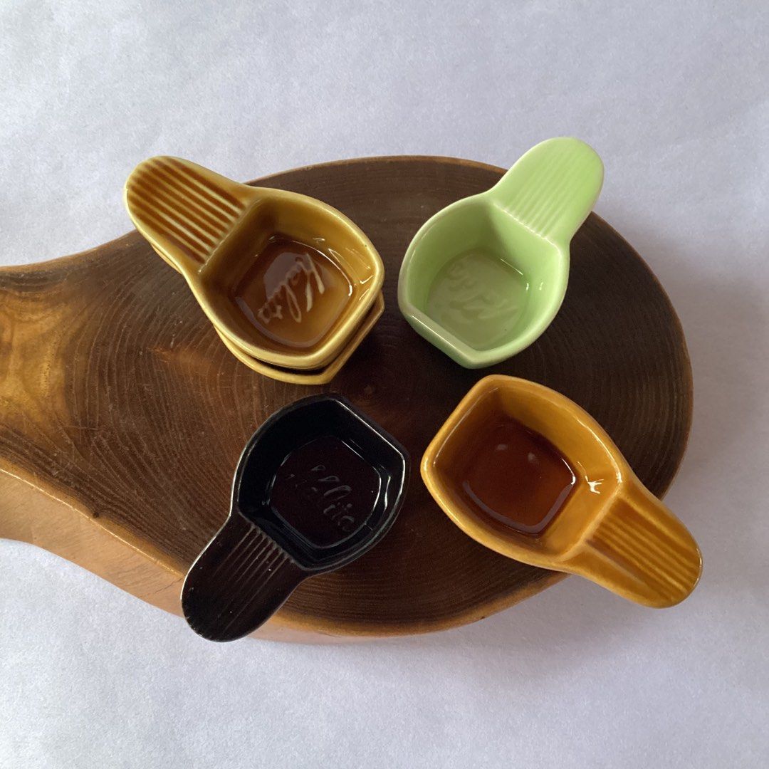 Kalita Ceramic Scoop (Category: Coffee & Tea Tableware) located in Davao. Submitted by atbpshop192593 (Listing ID 1393057758, Image 2). Description: A Kalita Ceramic Scoop - SOLD- H: 1.1 inches L: 3 inches B Kalita Ceramic Scoop - SOLD- H: 1.1 inches L: 3 inches C Kalita Ceramic Scoop - SOLD- H: 1.1 inches L: 3 inches No brand Ceramic Scoop - Php150 H: 1.2 inches L: 3.2 inches Please REVIEW PHOTOS First to pay .