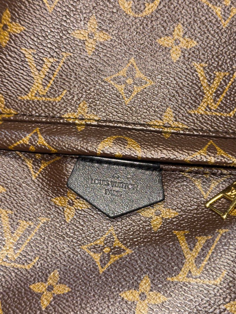 Louis Vuitton Palm Springs PM Backpack (Category: Luxury Bags & Wallets) located in Pasig City. Submitted by mr.arc (Listing ID 1392895232, Image 2). Description: This is my pre-loved palm springs pm. Used during my Japan trip last 2023 Measures approximately 11.5” x 8” x 4” 9.5/10 condition Minor hairline scratches on the gold hardware puller Minor creasing on the shoulder strap Monogram is in excellent condition Comes with box and dust bag Slig