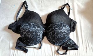 (Category: ) located in . Submitted by choocy2012 (Listing ID 1392946045, Image 1). Description: .