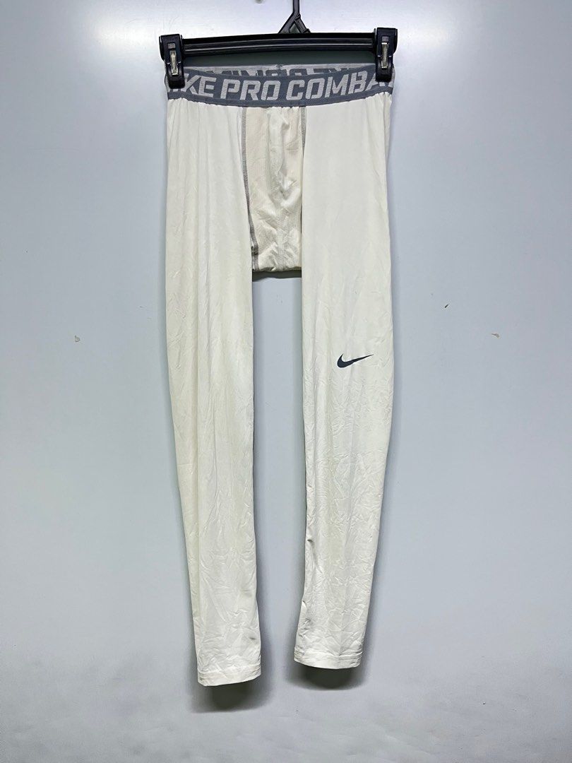 Nike - Pro Warm Light Compression Tight (Category: Activewear) located in Batangas. Submitted by wornwear.ph (Listing ID 1393004698, Image 2). Description: Nike - Pro Warm Light Compression Tight Medium Waistline 22-32 inches Length 32” 9/10 Good condition 580 only! .