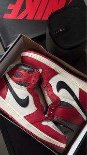 (Category: ) located in . Submitted by sneakerheadinsg (Listing ID 1392933780, Image 1). Description: .