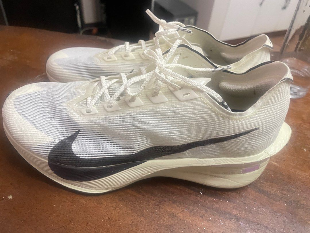 Nike Vaporfly 4 (Category: Activewear) located in Lipa City. Submitted by rtf90 (Listing ID 1392957865, Image 2). Description: Nike Vaporfly 4 Jakob Ingebrigtsen size 9 US MEN with box used for 15 kms on treadmill RFS: Metaspeed Ray.