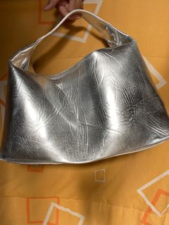 (Category: ) located in . Submitted by miyooooooo (Listing ID 1392971880, Image 1). Description: .
