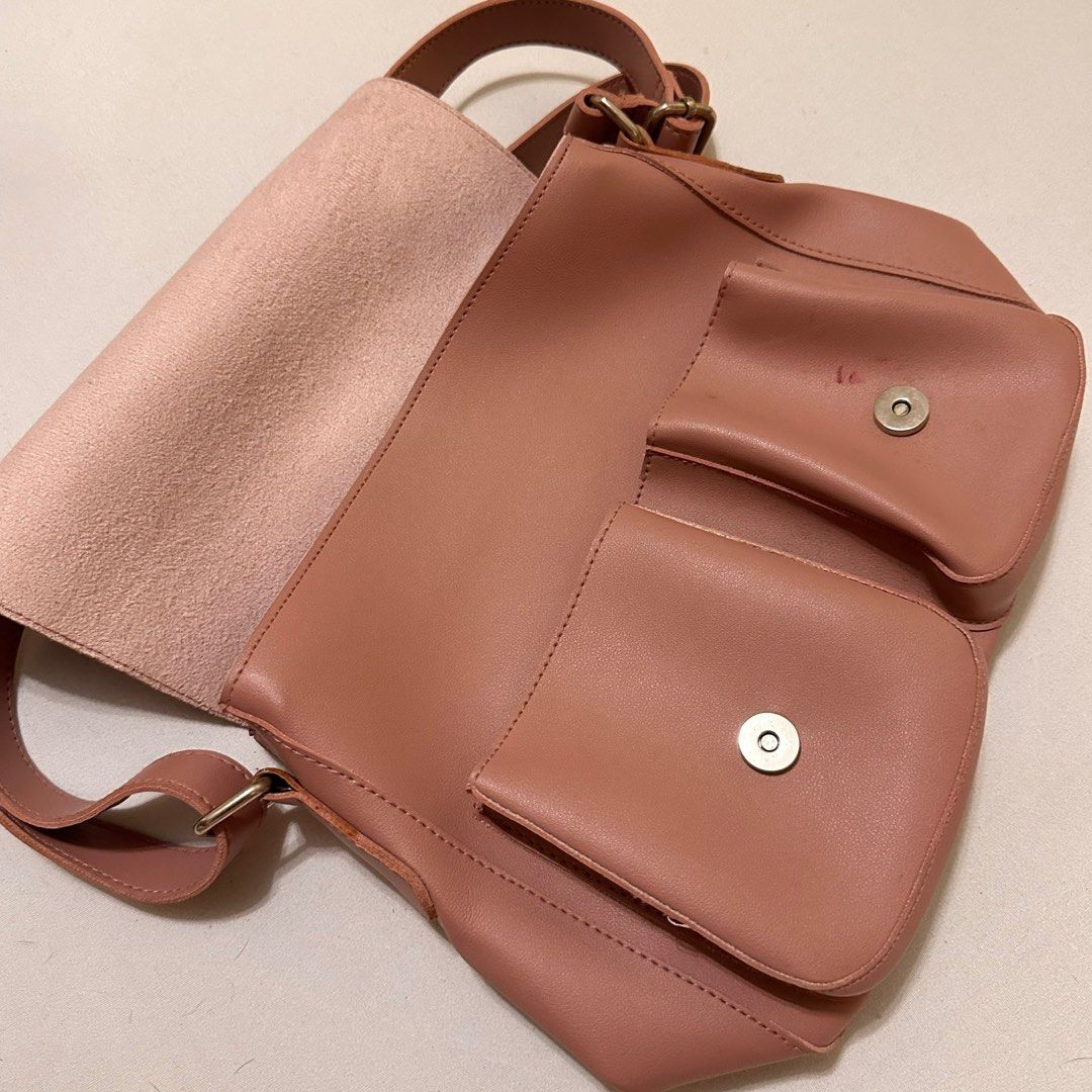 Parisian Old Rose Purse (Category: Purses & Pouches) located in Quezon City. Submitted by secondseason_ph (Listing ID 1392981140, Image 3). Description: • Authentic and preloved. • No damages. • Ships via Lalamove (within Metro Manila) and J&T Express (outside Metro Manila). More items are found on our Instagram @secondseason_ph..
