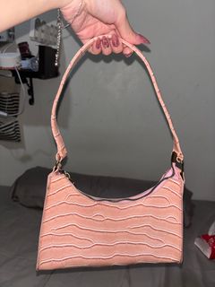 (Kategori: ) berada di . Dikirim oleh mocheycaa (ID iklan 1393054727, Gambar 1). Deskripsi: .