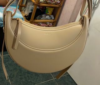 （分類：）位於 。 由 midnight1026 提交（商品編號 1392936167，圖片 1）。簡介： 。