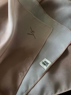 (Category: ) located in . Submitted by nas_closet17 (Listing ID 1392914110, Image 1). Description: .