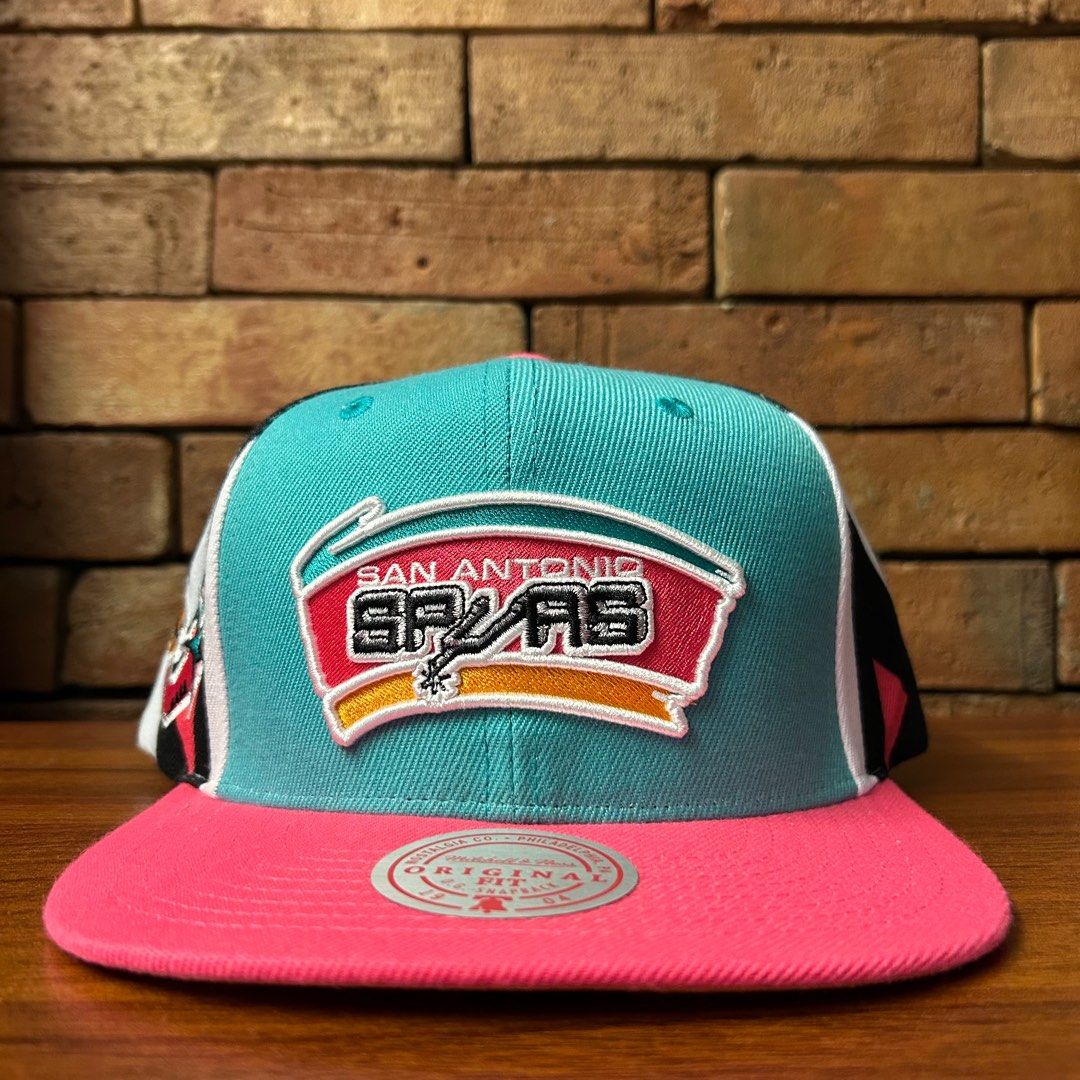 San Antonio Spurs Mitchell & Ness Teal 1996 NBA All-Star Game Original Fit Snapback Cap (Category: Caps & Hats) located in Quezon City. Submitted by pricetakedown (Listing ID 1392988741, Image 3). Description: San Antonio Spurs Mitchell & Ness Teal 1996 NBA All-Star Game Original Fit Snapback Cap Excellent condition Php 2,000 . 🫶🏻 From a Collector’s Inventory 🧢 Manage your expectations. Check photos and details thoroughly ✨ Items have been cle