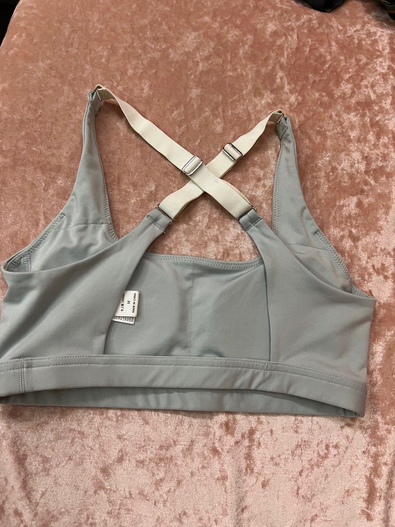 Sports Bra (Category: Activewear) located in Marilao. Submitted by sweetrepeat24 (Listing ID 1392934274, Image 2). Description: Hi! I’m a hiker, so most of my outfits are sporty. I usually wear them just once, then sell them , some are even brand new or bought online. Once I’ve worn it, it’s up for grabs.