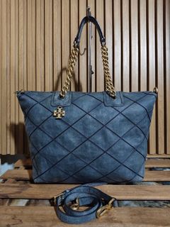 (Category: ) located in . Submitted by shopaholicatheart (Listing ID 1392958257, Image 1). Description: .