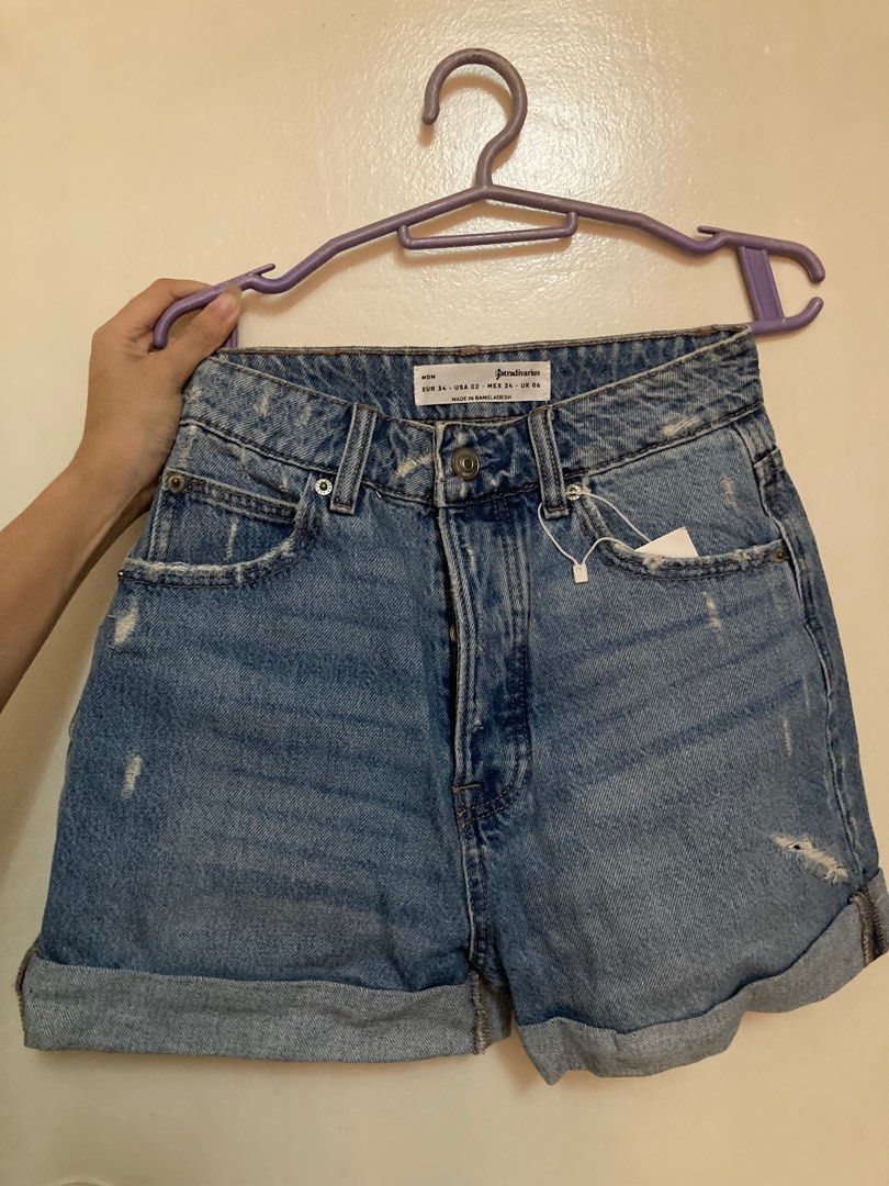 Stradivarius high waist mom short (Category: Shorts) located in Manila. Submitted by _beyyy (Listing ID 1392953985, Image 1). Description: fits 25-26 in waistline mas bagay sa thick thigh girlies NO LP PAYMENT FIRST MOP: Gcash MOD: Lalamove / J&T Shipping fee will be shouldered by the buyer 📍Taguig (near bgc).