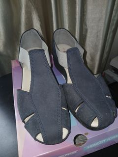 (Category: ) located in . Submitted by _preloved.q (Listing ID 1392923852, Image 1). Description: .