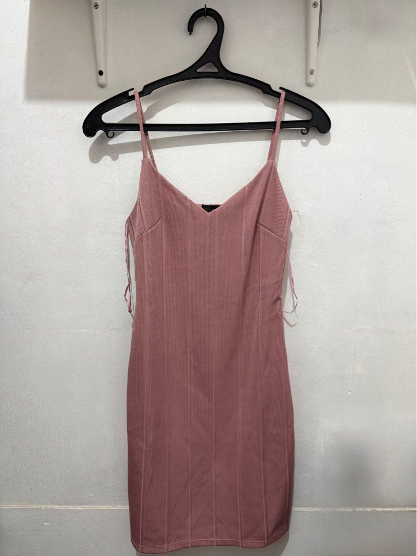 Topshop Pink Dress (Category: Dresses) located in Pasig City. Submitted by danielcf (Listing ID 1345201999, Image 1). Description: Preloved. Original. Negotiable. Shipping from Binan, Laguna..