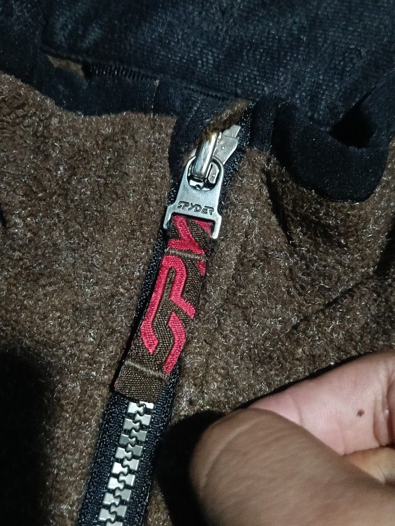 Vintage Spyder fleece jacket (Category: Coats, Jackets and Outerwear) located in Zaragoza. Submitted by kinghalili71957 (Listing ID 1393014313, Image 3). Description: .