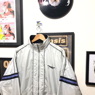 (Category: ) located in . Submitted by ryota88 (Listing ID 1392945478, Image 1). Description: .
