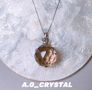 💖 Smoky Quartz Crystal Ball 925 Silver Crown Pendant 💖 $178 ❤️ 🥰 Real item is beautiful and sparkly, great for wearing with shirts or as a gift 🥰 🤎 Smoky Quartz is a gemstone that enhances intimate relationships 🥰 Also known as healing crystal, it helps stabilize partner's emotions and brings a sense of security 👍🏻 Eliminates and purifies negative energy ✨ Also has wealth-attracting properties 👍🏻64196896326401110