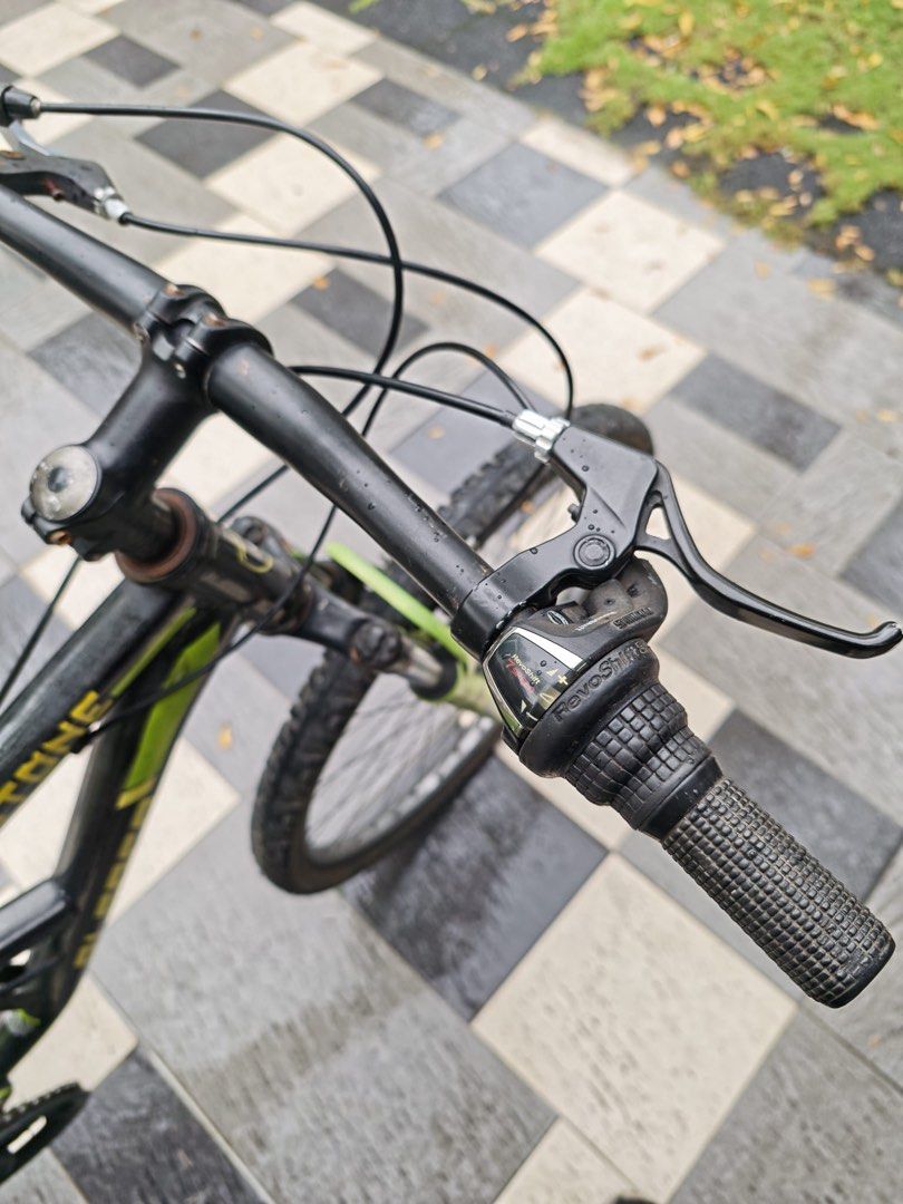 Aleoca Giant Hypermarket Singapore Aleoca Mountain Bike Review Aleoca  Mountain Bike Suspension 26 Inches, Sports Equipment,