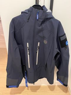 （分類：）位於 。 由 vyung2002 提交（商品編號 1393069809，圖片 1）。簡介： 。