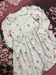 (Kategori: ) berada di . Dikirim oleh clotes.second_ (ID iklan 1393175778, Gambar 1). Deskripsi: .
