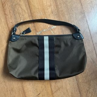 （分類：）位於 。 由 epzms 提交（商品編號 1393172240，圖片 1）。簡介： 。