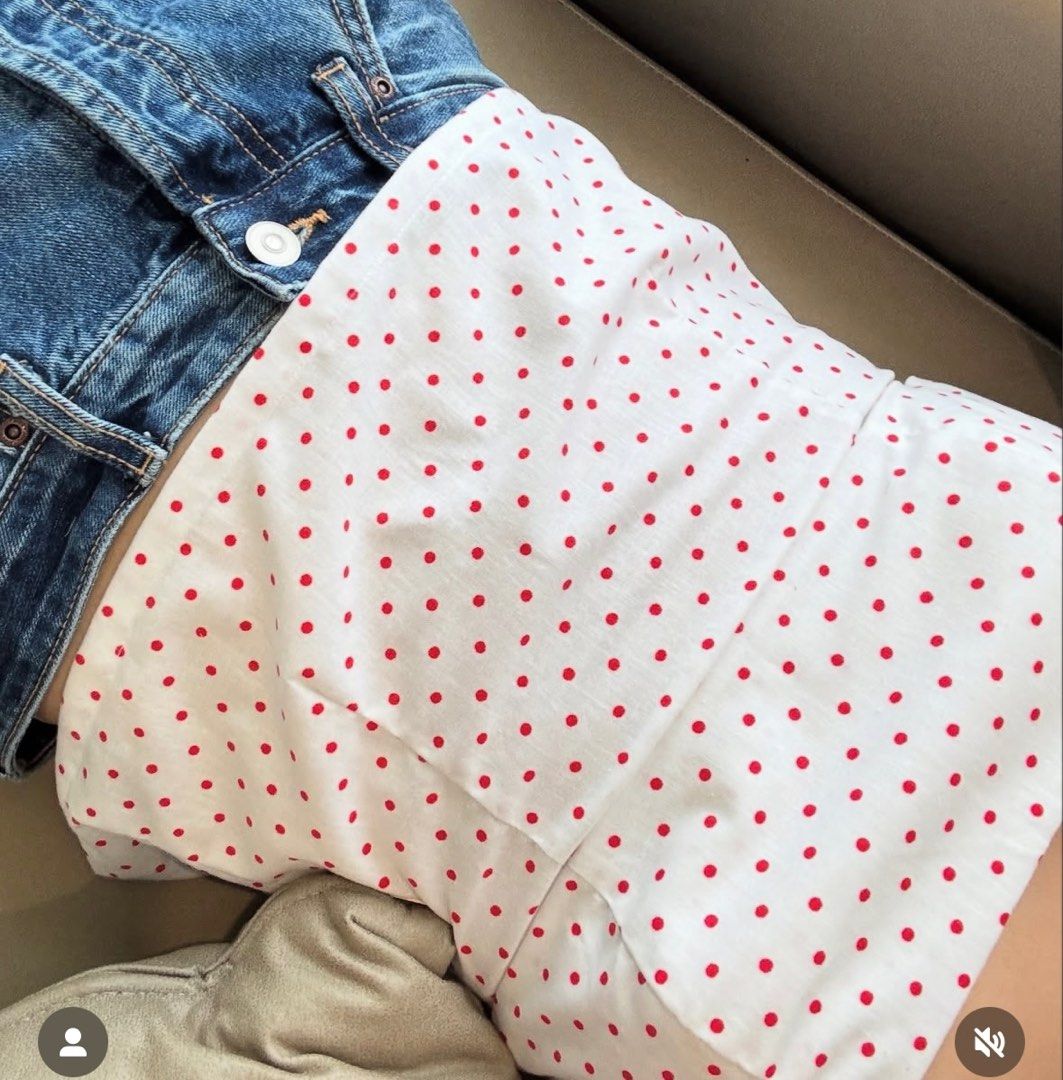 Beyond Collective Darling by Default top in Polka (Category: Sleeveless) located in Manila. Submitted by piscesdump (Listing ID 1393156842, Image 2). Description: .