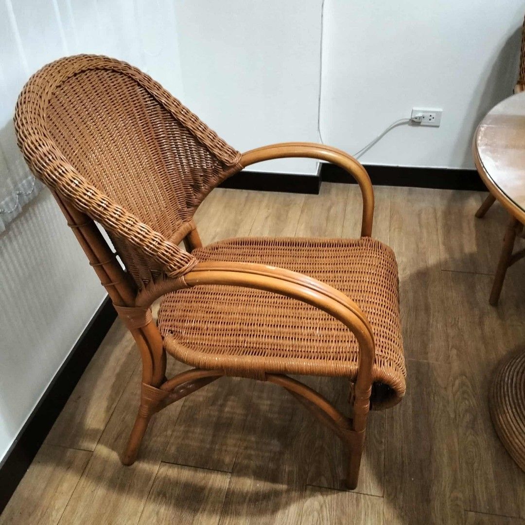 Dining set for 4 (Category: Tables & Sets) located in Manila. Submitted by scm2728 (Listing ID 1393222451, Image 3). Description: Dining table set for 4 comes with cushions and mirror if without mirror: 12000 RFS: moving out location: Ohana Place, Las Piñas Price is still negotiable..