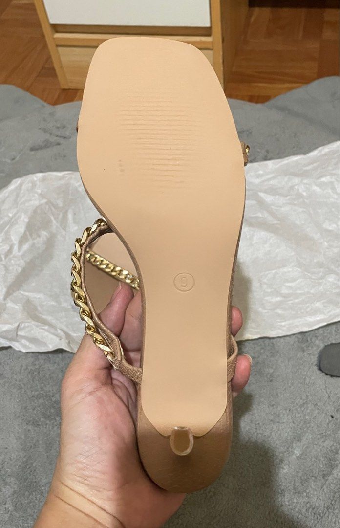 F21 Gold Chain Slip On Heels (Category: Heels) located in Cavite. Submitted by HelloAnn_Closet (Listing ID 1393141167, Image 2). Description: Bought online comes with generic box and tag. Cute kitten heels. Very comfy when worn. In 24cm approx RFS: Decluttering .