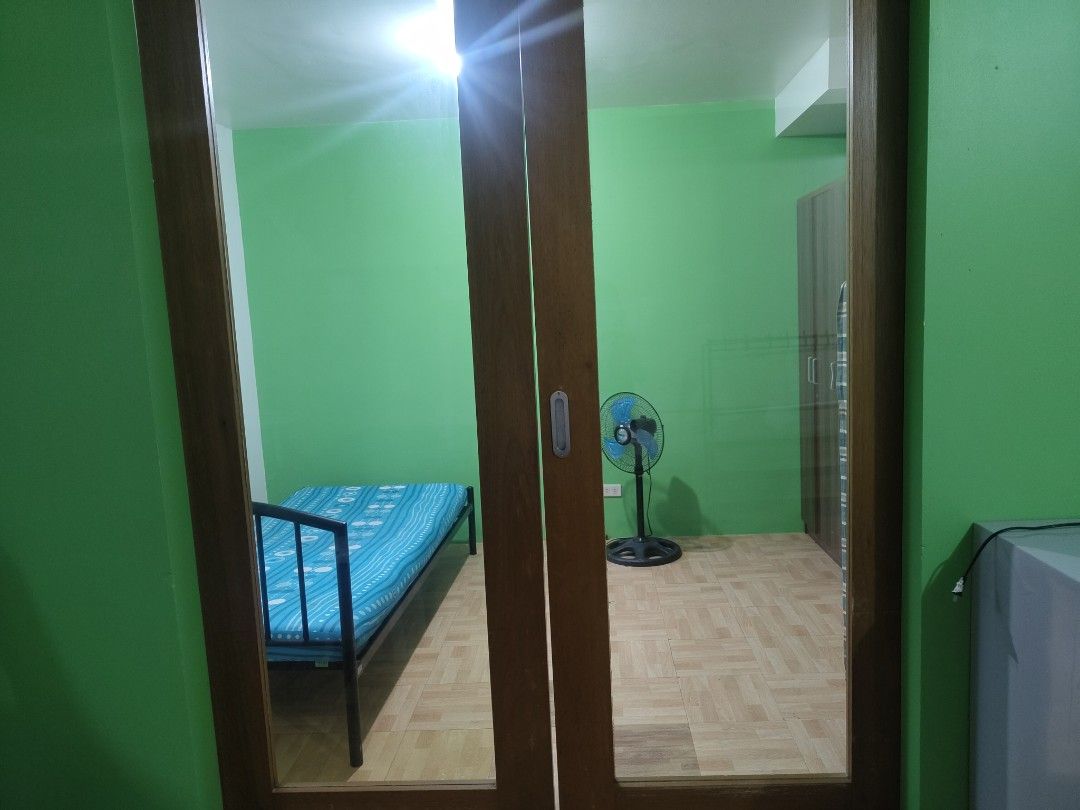 Fountain Breeze 1 bedroom (2F) (Category: Apartments & Condos) located in Taguig. Submitted by littleisle (Listing ID 1393142231, Image 2). Description: Bare, one bedroom unit. Unit 4, 2nd Floor, Building 2, Cluster 10. Inclusive of association dues..