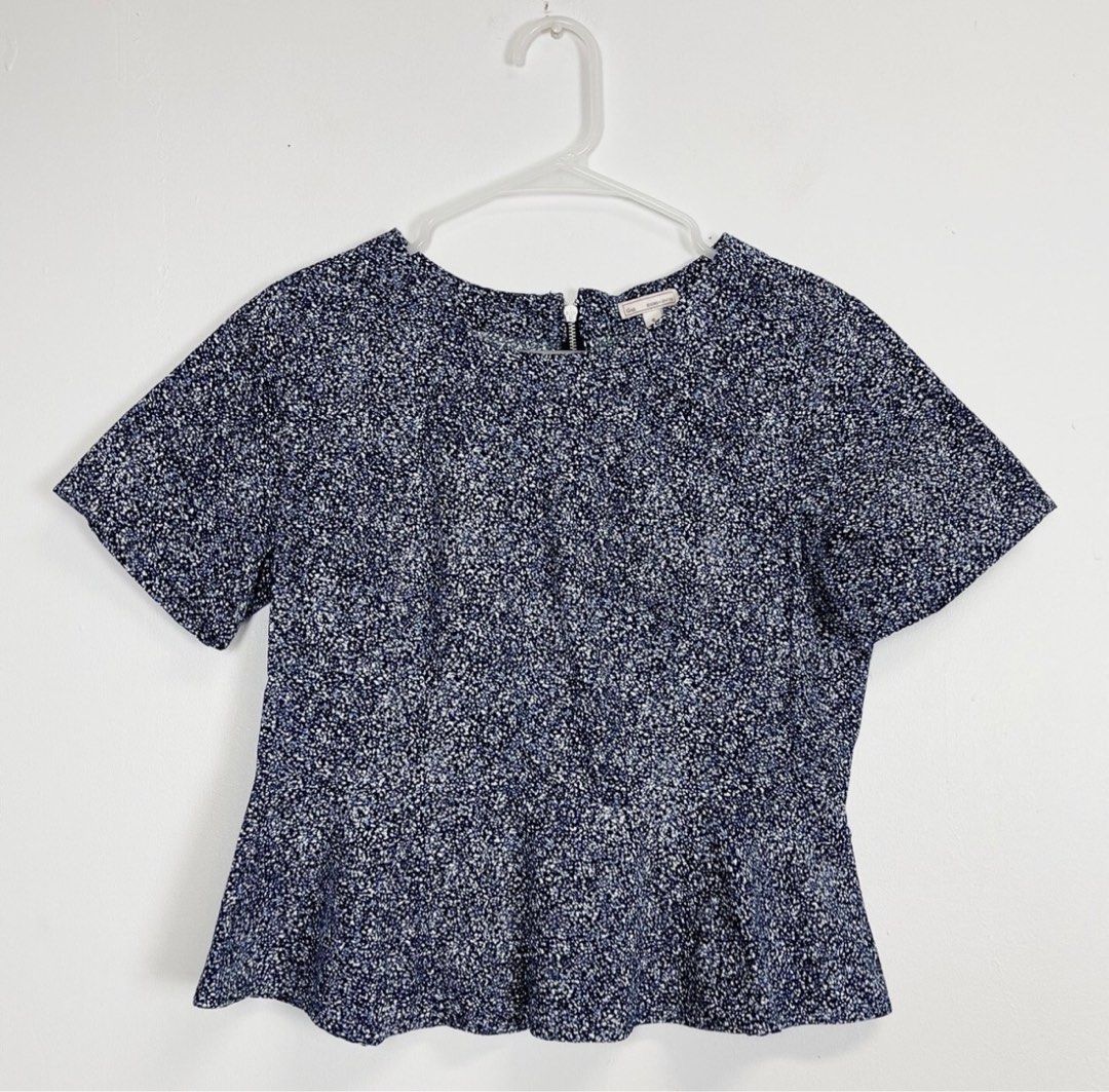 Gap Peplum Top (Category: Blouses) located in Puerto Princesa. Submitted by rorysroomdeclutter (Listing ID 1393133149, Image 1). Description: Size 6 Fits S to M Color rate 10/10 Dark Blue/Navy Color with White Dots Price nego With discount/bundle pricing for multiple items Dm for more pics.