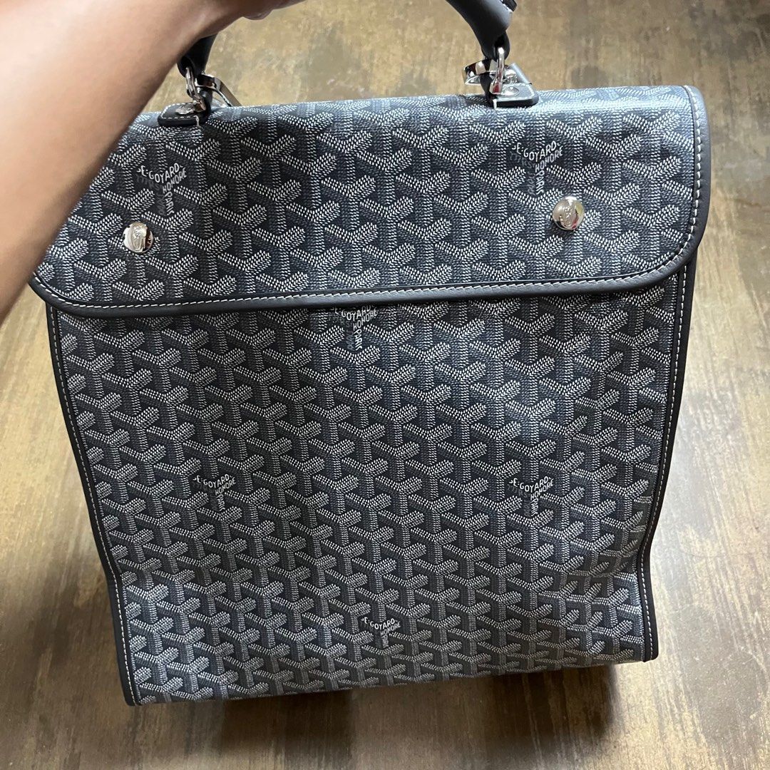 Goyard Saint Leger Back pack (Category: Luxury Bags & Wallets) located in Dagupan City. Submitted by loves2thrifth (Listing ID 1393076951, Image 3). Description: Gayard Saint Leger Backpack Excellent condition No issue .