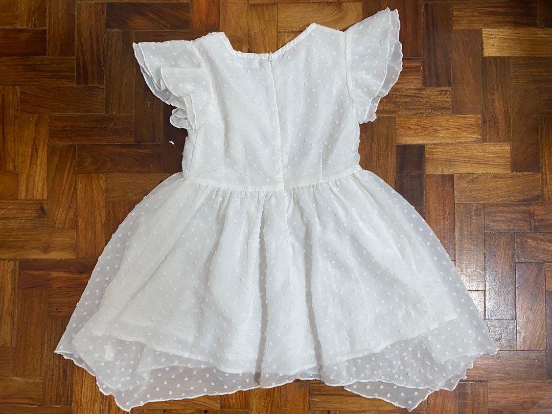 Great Kida White Dress size 2 (Category: Babies & Kids Fashion) located in Manila. Submitted by makeupduty (Listing ID 1393070174, Image 3). Description: No flaws Fits 3-4 years old Gcash or BDO payment ONLY Lalamove/Grab/J&T pick up (BOOKED BY THE BUYER).