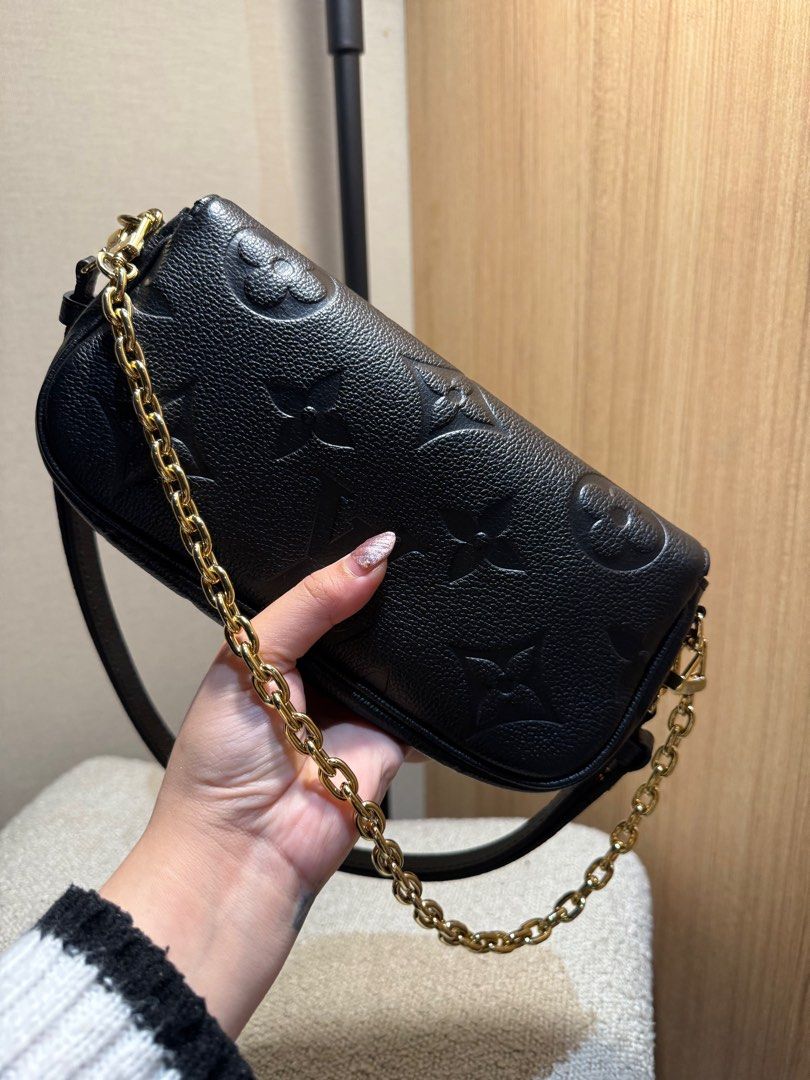 Guaranteed authentic LV Ivy Woc (Category: Luxury Bags & Wallets) located in San Juan City. Submitted by akimadison.ph (Listing ID 1393077638, Image 3). Description: Guaranteed authentic Ivy Woc.