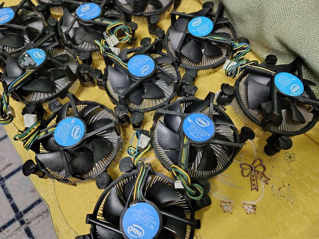 heatsink fan intel processor (Category: Computer Parts) located in Quezon City. Submitted by carou85958 (Listing ID 1393211113, Image 2). Description: 100% good working heatsink fan intel makikinis po salpak mo na lang Socket: 1156 / 1155 / 1151 / 1150/ p125 each pag 5 pataas 100each 17 ibp road batasan hills qc.