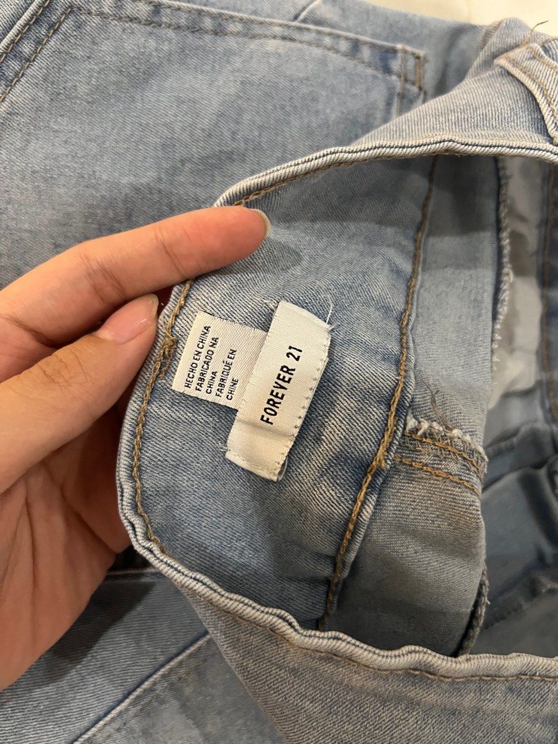 HIGH WAIST DENIM SHORTS FOREVER 21 (Category: Shorts) located in Manila. Submitted by kstyles.ph (Listing ID 1393147749, Image 3). Description: Forever 21 RFS: too short on me already.