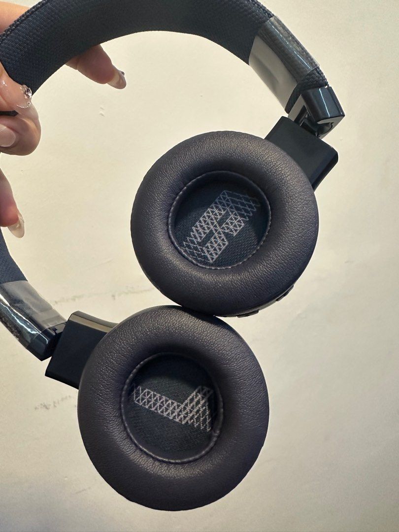 JBL LIVE400BT63791683828481115