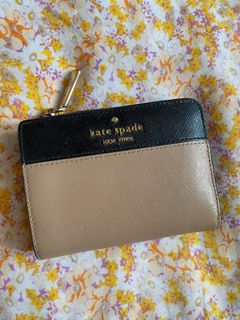 (Category: ) located in . Submitted by prettyandpaired (Listing ID 1393080409, Image 1). Description: .