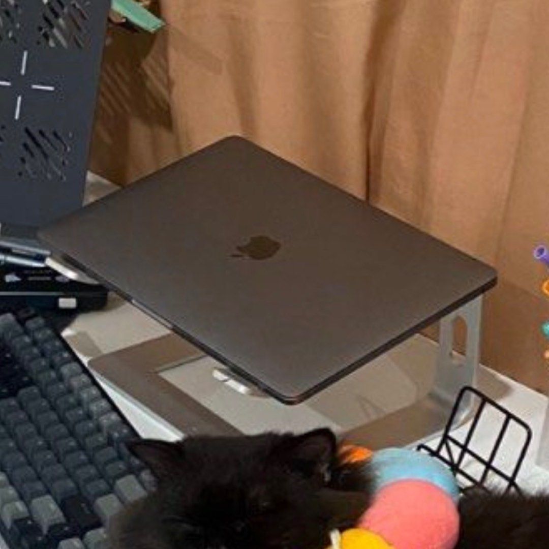 Laptop Riser Stand (Category: Laptop Bags & Sleeves) located in Rizal. Submitted by shopwithshai (Listing ID 1393230531, Image 2). Description: bought for ₱650 (i have 2 already, selling my extra) material is aluminum alloy and can be disassembled .