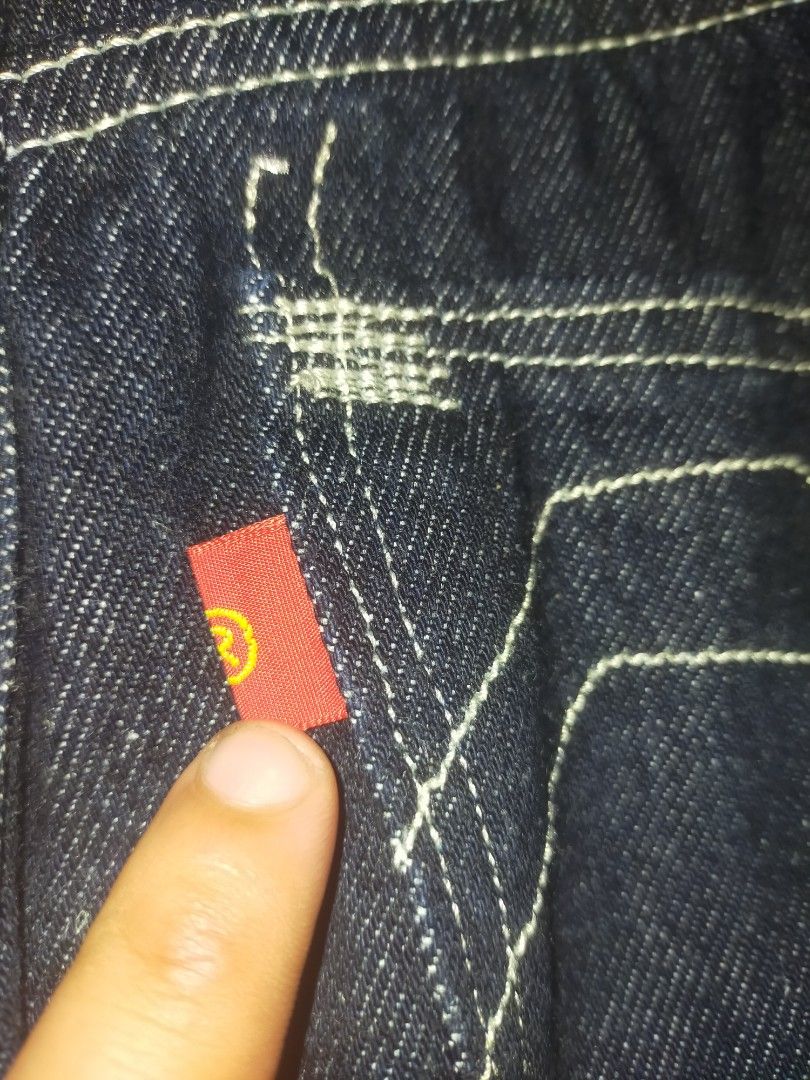 Levis (Category: Other Bottoms) located in Mangaldan. Submitted by sumer21 (Listing ID 1393130770, Image 3). Description: levis Baggy Pants size 30 length 40 hem 12.
