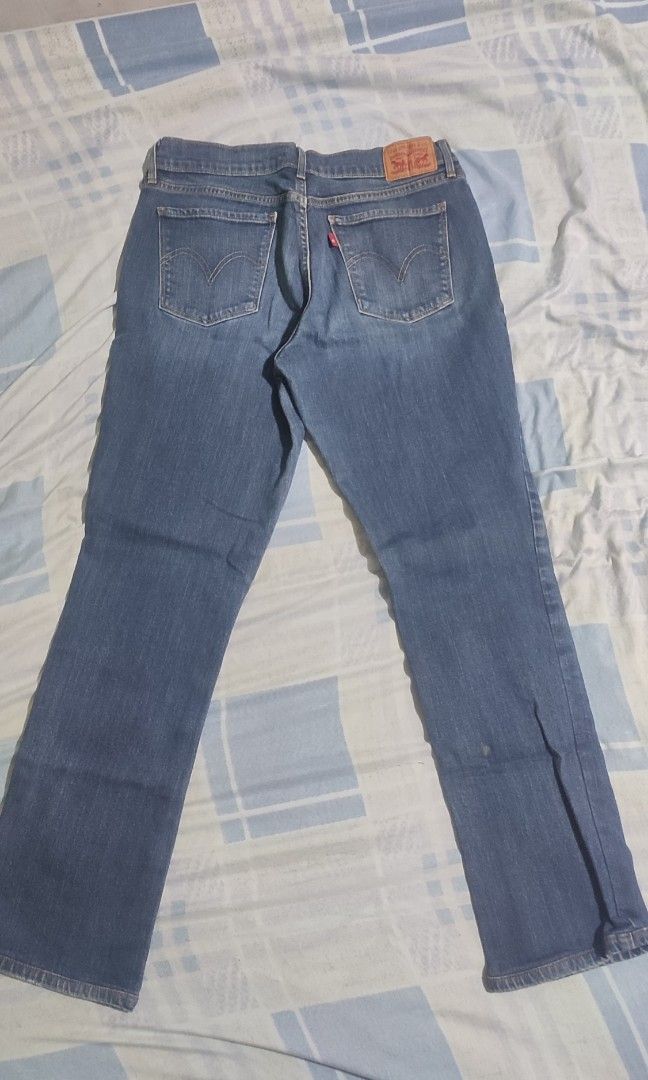 Levis 515 Womens (Category: Jeans) located in Cabuyao City. Submitted by ruster07 (Listing ID 1393099709, Image 2). Description: Levis 515 Womens Kindly view pics for details. Dimes: 30 waistline 37 length 7 1/4 hem Very good condition. 750 + sf J&T courier. Location: Butong, Cabuyao City, Laguna.